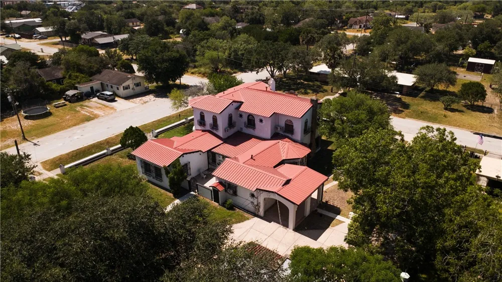 400 W St Charles Avenue San Diego, TX 78384