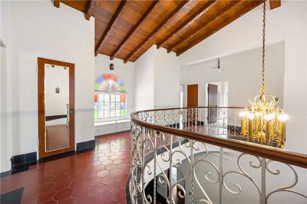 400 W St Charles Avenue San Diego, TX 78384