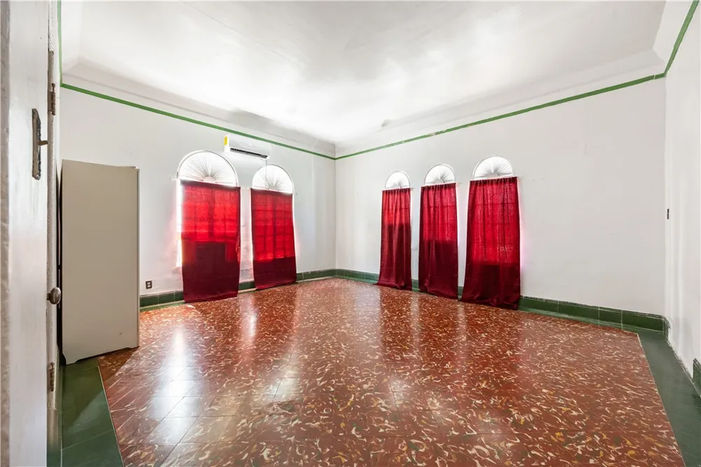 400 W St Charles Avenue San Diego, TX 78384