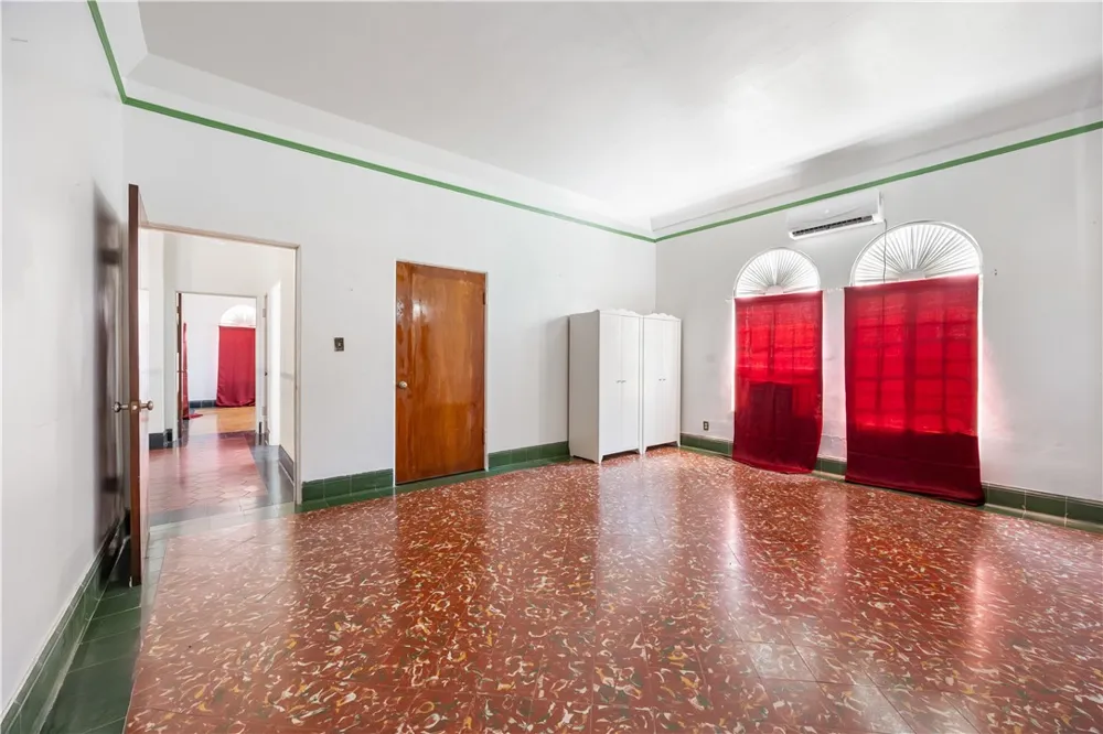 400 W St Charles Avenue San Diego, TX 78384