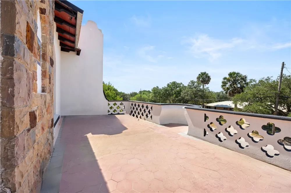 400 W St Charles Avenue San Diego, TX 78384