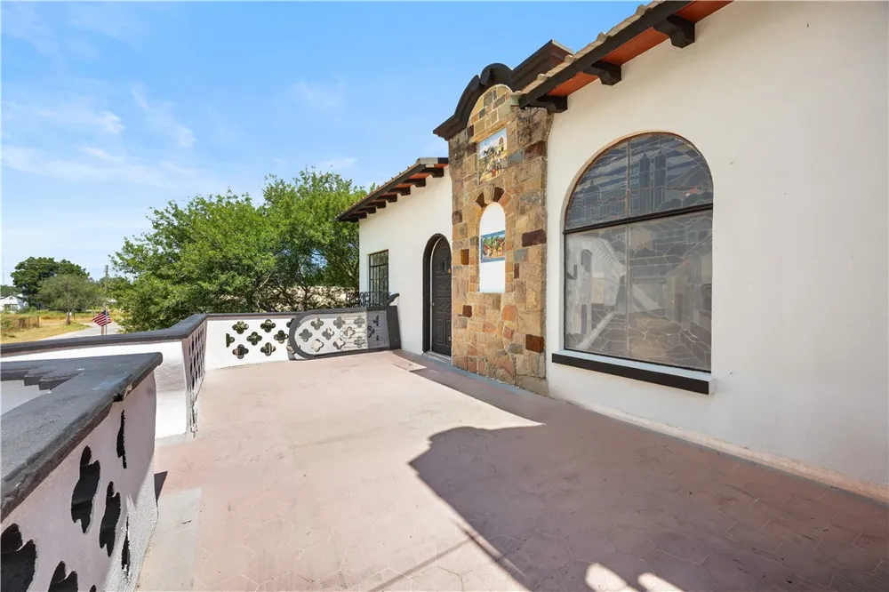 400 W St Charles Avenue San Diego, TX 78384