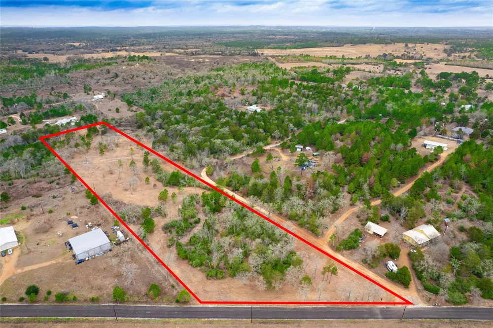 123 Abbey Lane Smithville, TX 78957