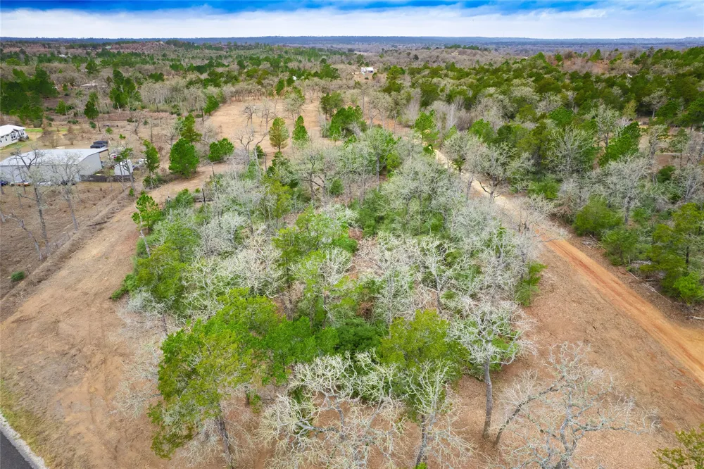 123 Abbey Lane Smithville, TX 78957