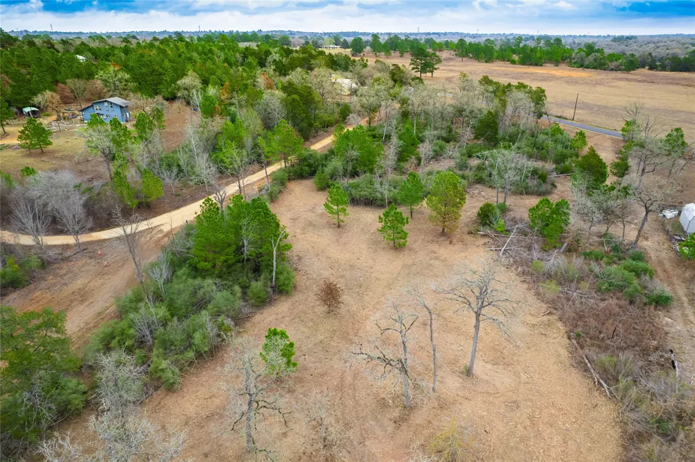 123 Abbey Lane Smithville, TX 78957