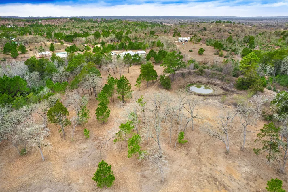 123 Abbey Lane Smithville, TX 78957