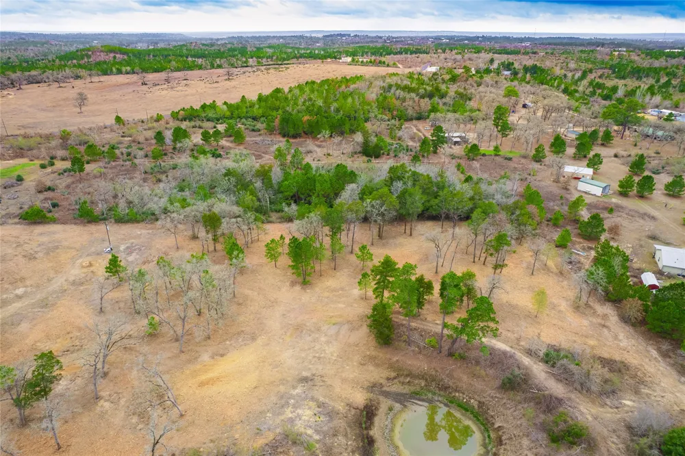 123 Abbey Lane Smithville, TX 78957