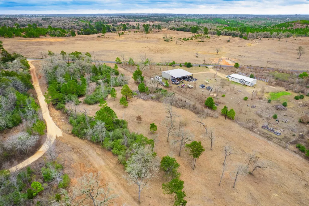 123 Abbey Lane Smithville, TX 78957