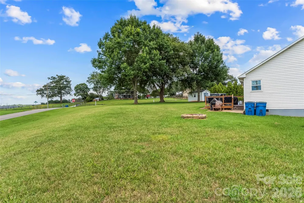 3955 Northernmistic Drive Maiden, NC 28650
