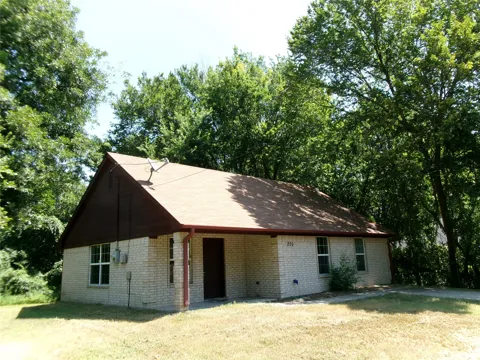 204 Maxwell Street