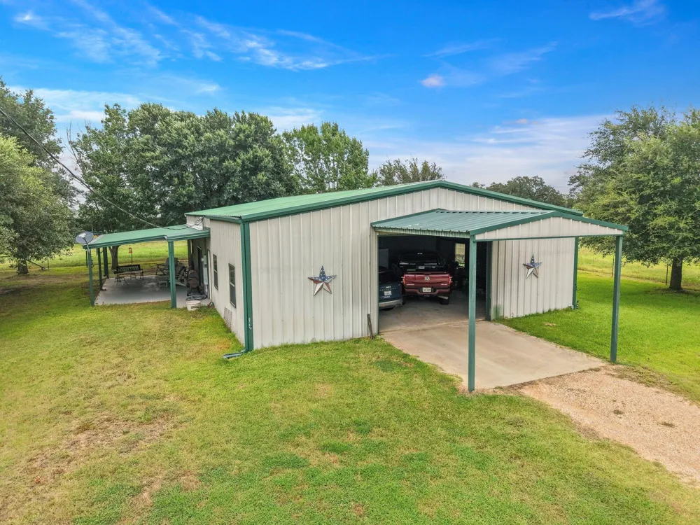 955 County Road 228 Cameron, TX 76520