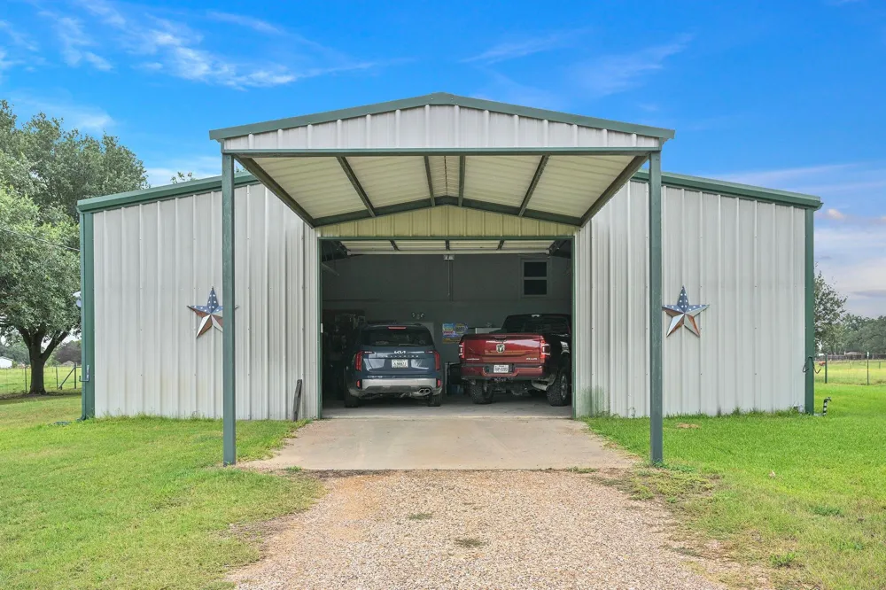 955 County Road 228 Cameron, TX 76520