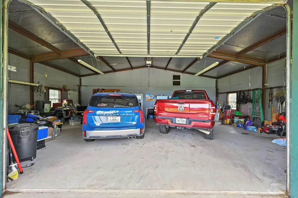 955 County Road 228 Cameron, TX 76520