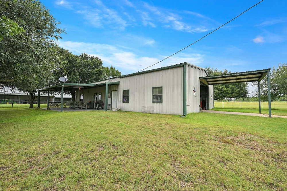 955 County Road 228 Cameron, TX 76520