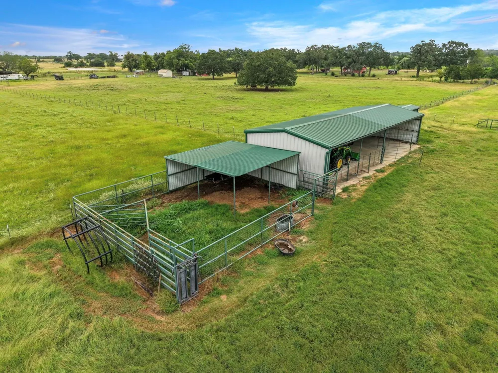 955 County Road 228 Cameron, TX 76520