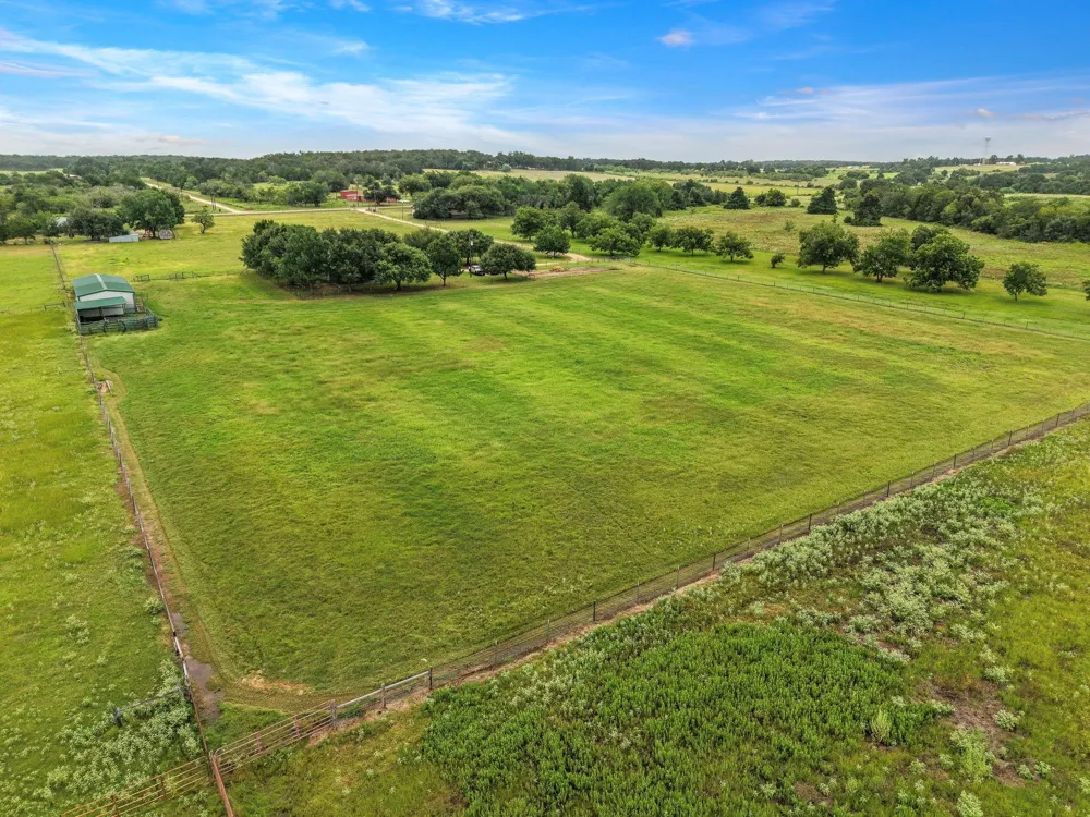 955 County Road 228 Cameron, TX 76520