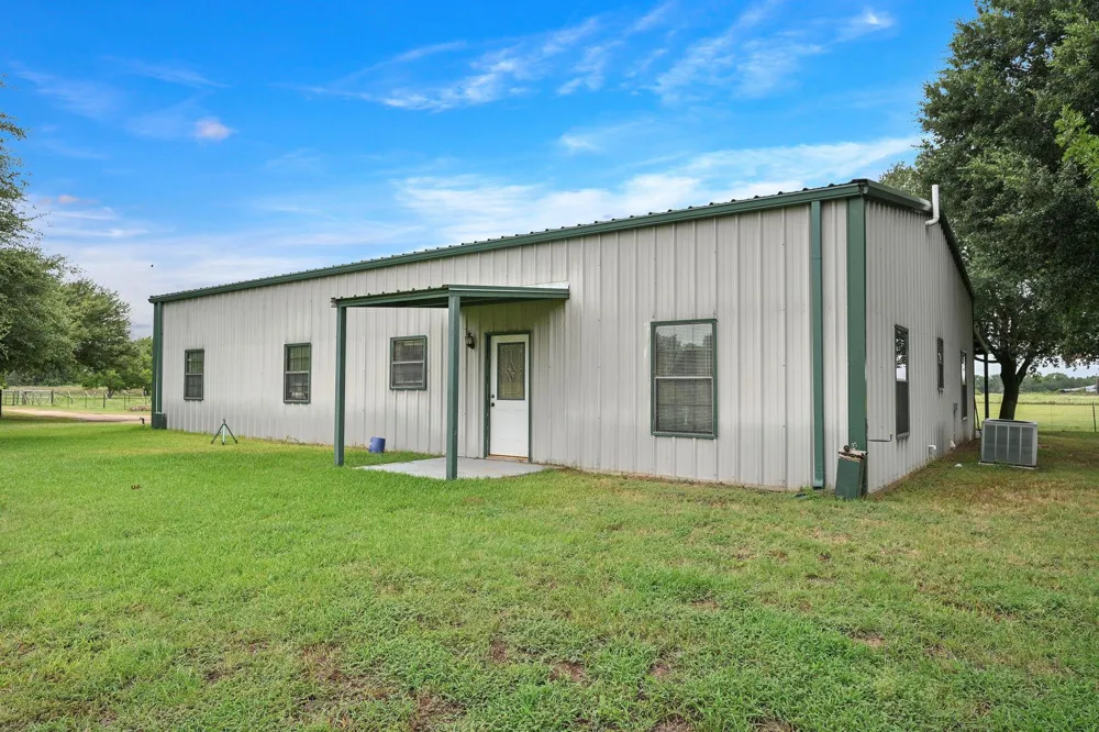 955 County Road 228 Cameron, TX 76520