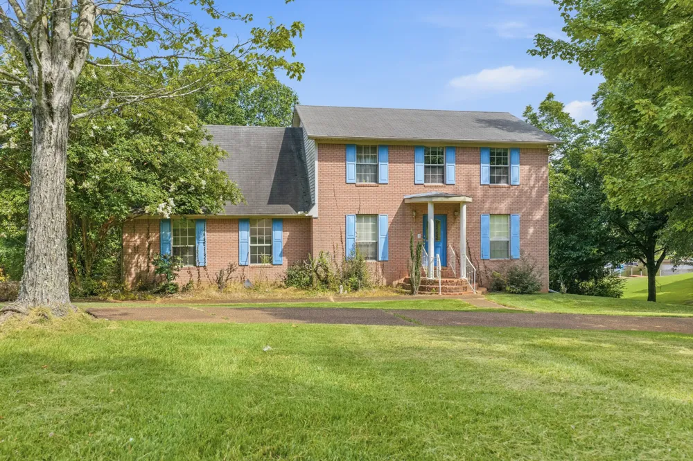 435 Lakeshore Dr Lexington, TN 38351
