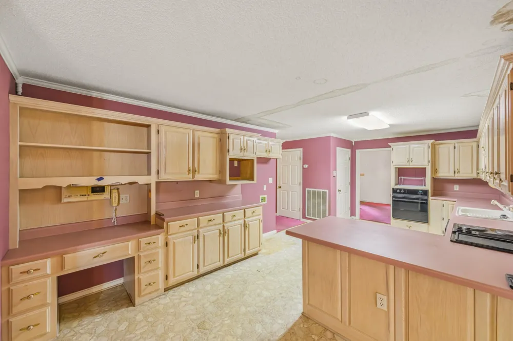 435 Lakeshore Dr Lexington, TN 38351