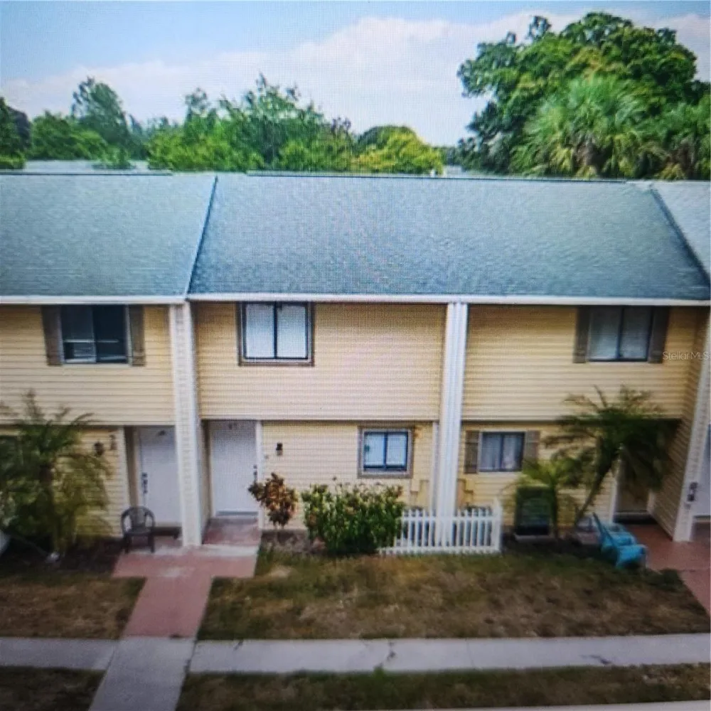 22630 GAGE LOOP #4 Land O Lakes, FL 34639