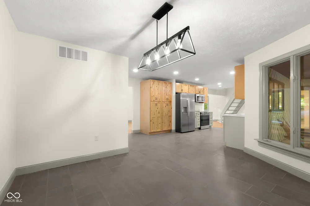 365 Beech Drive Nashville, IN 47448