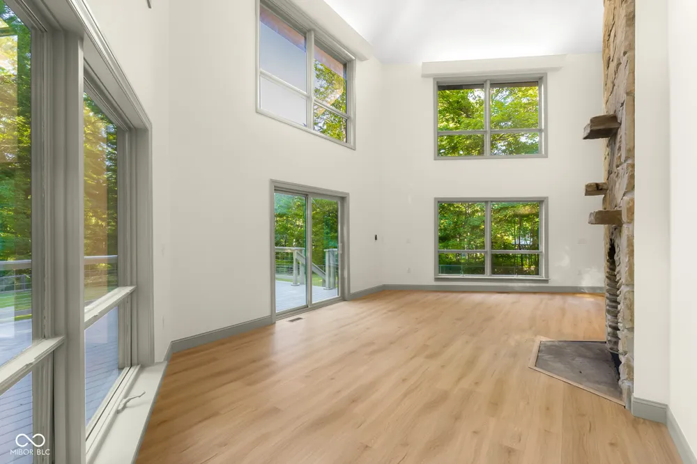365 Beech Drive Nashville, IN 47448