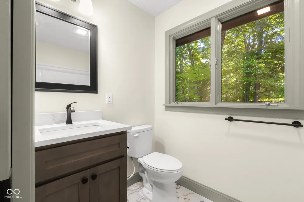 365 Beech Drive Nashville, IN 47448