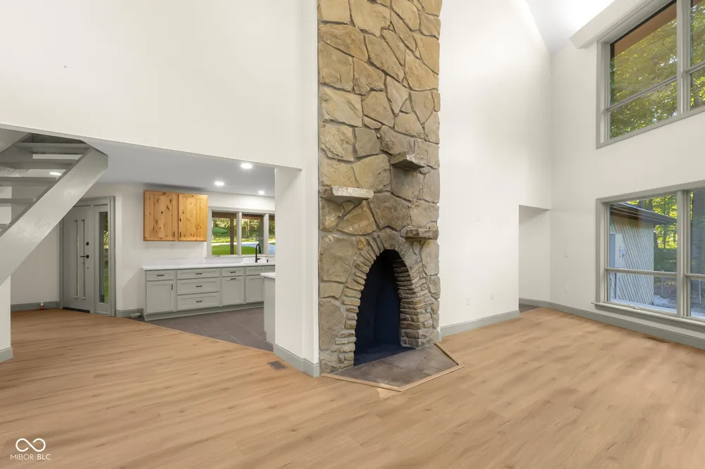 365 Beech Drive Nashville, IN 47448