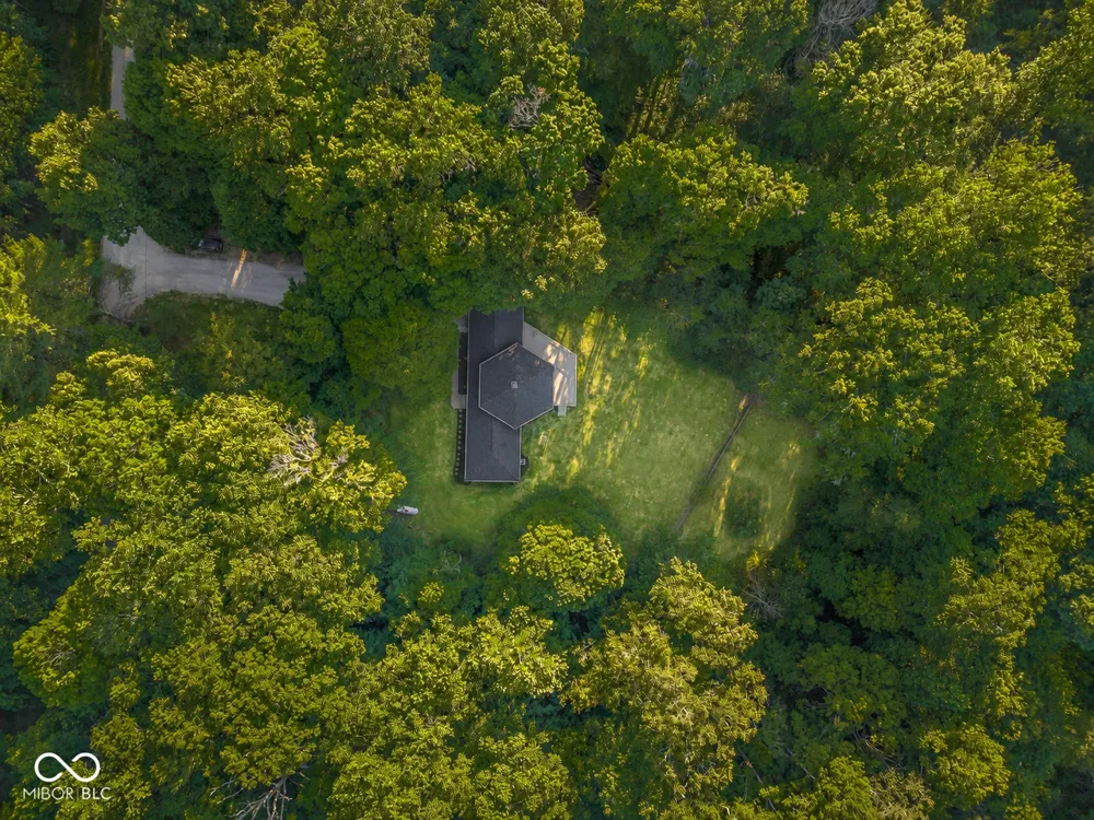 365 Beech Drive Nashville, IN 47448