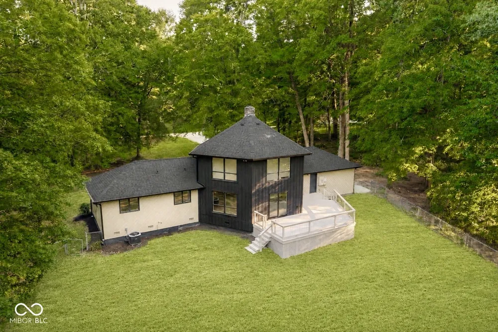 365 Beech Drive Nashville, IN 47448