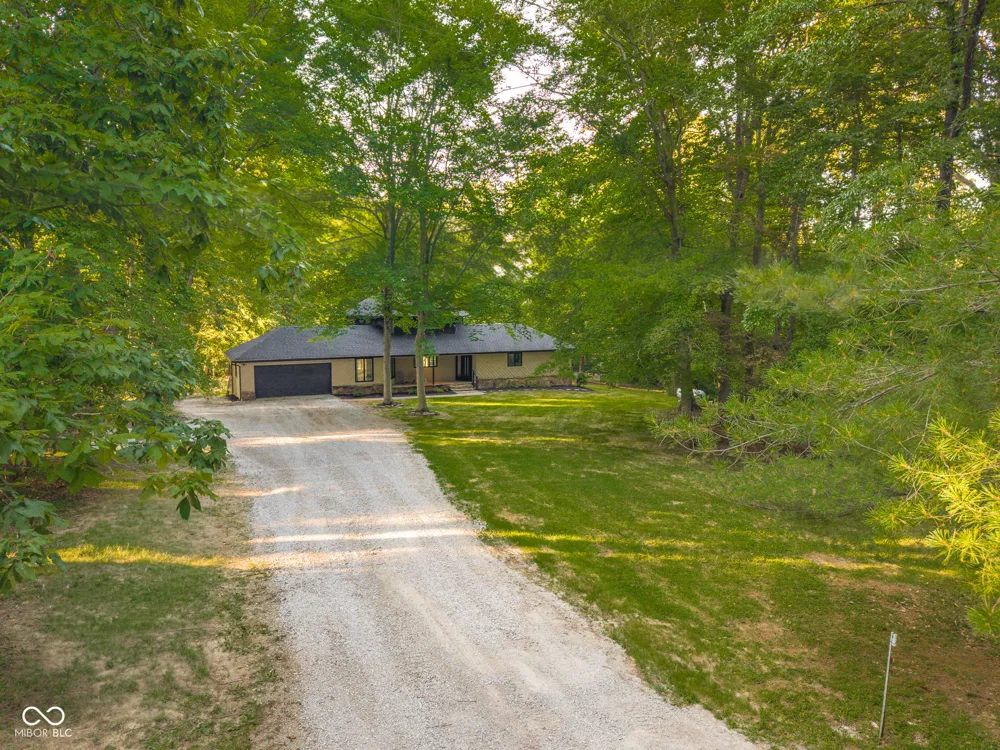 365 Beech Drive Nashville, IN 47448