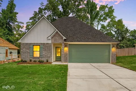 5886 Northwood Oaks