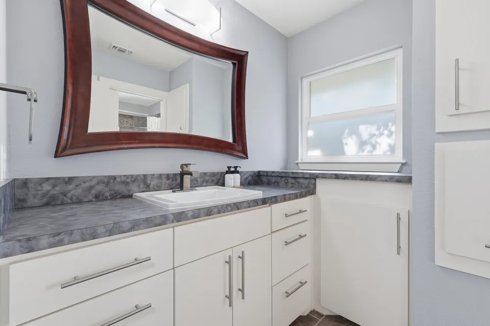 908 Idlewild Court Highland Village, TX 75077
