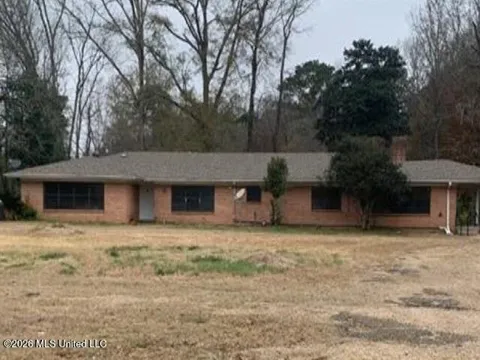 81 Henry Cox Road