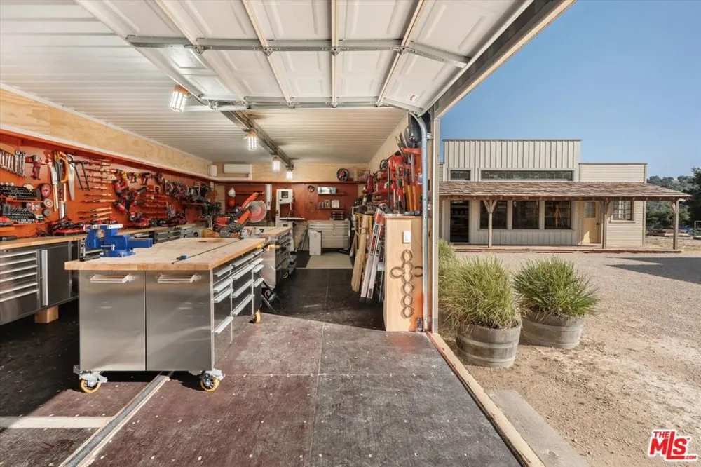 2551 Hwy 101 Buellton, CA 93427