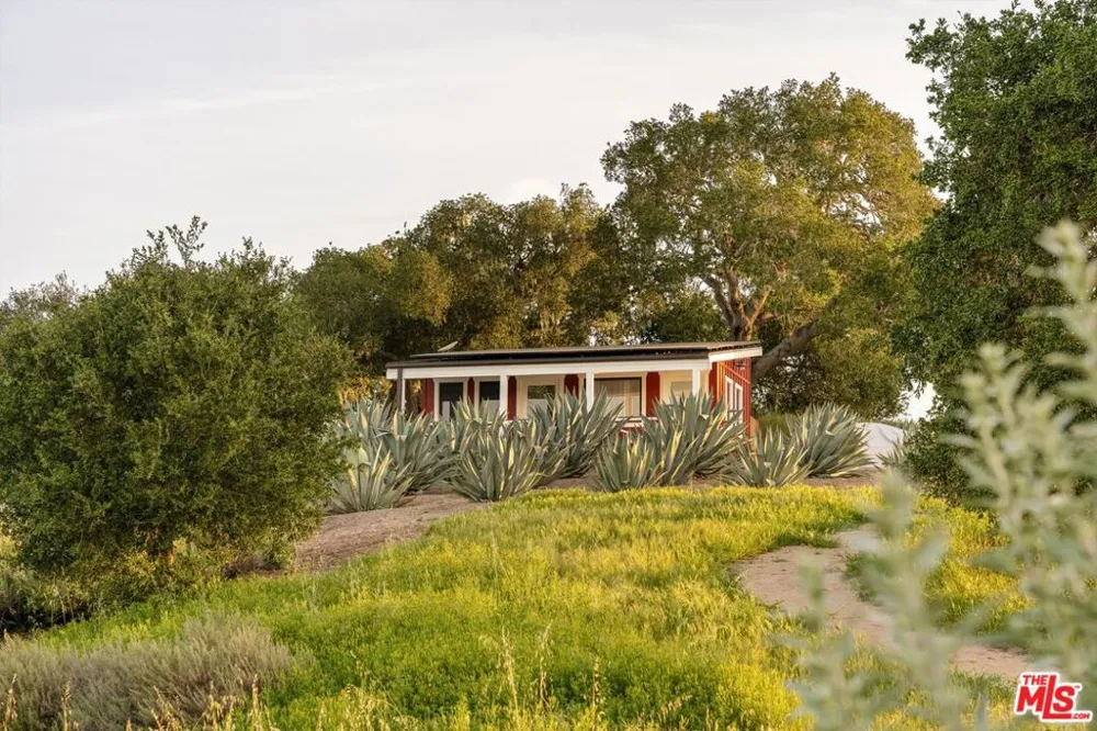 2551 Hwy 101 Buellton, CA 93427