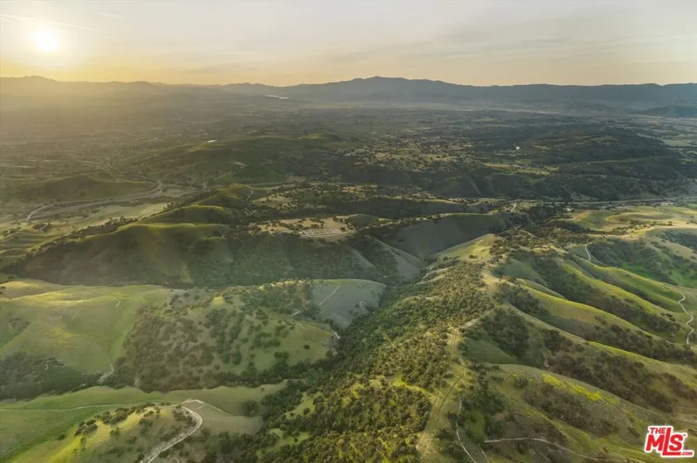 2551 Hwy 101 Buellton, CA 93427