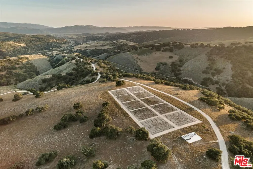 2551 Hwy 101 Buellton, CA 93427