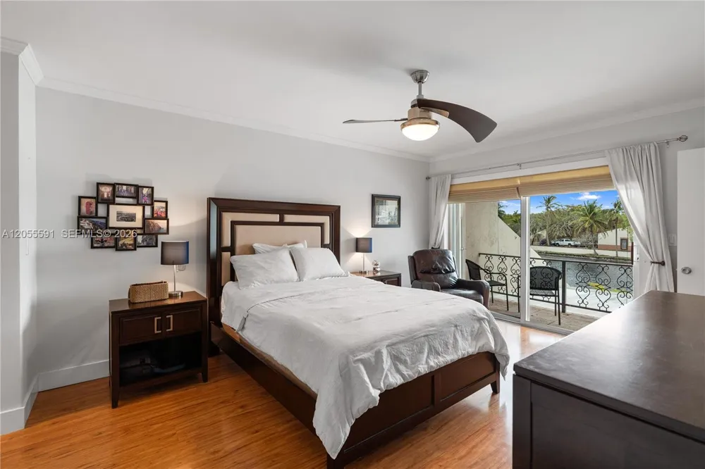 7282 Jacaranda Ln Miami Lakes, FL 33014