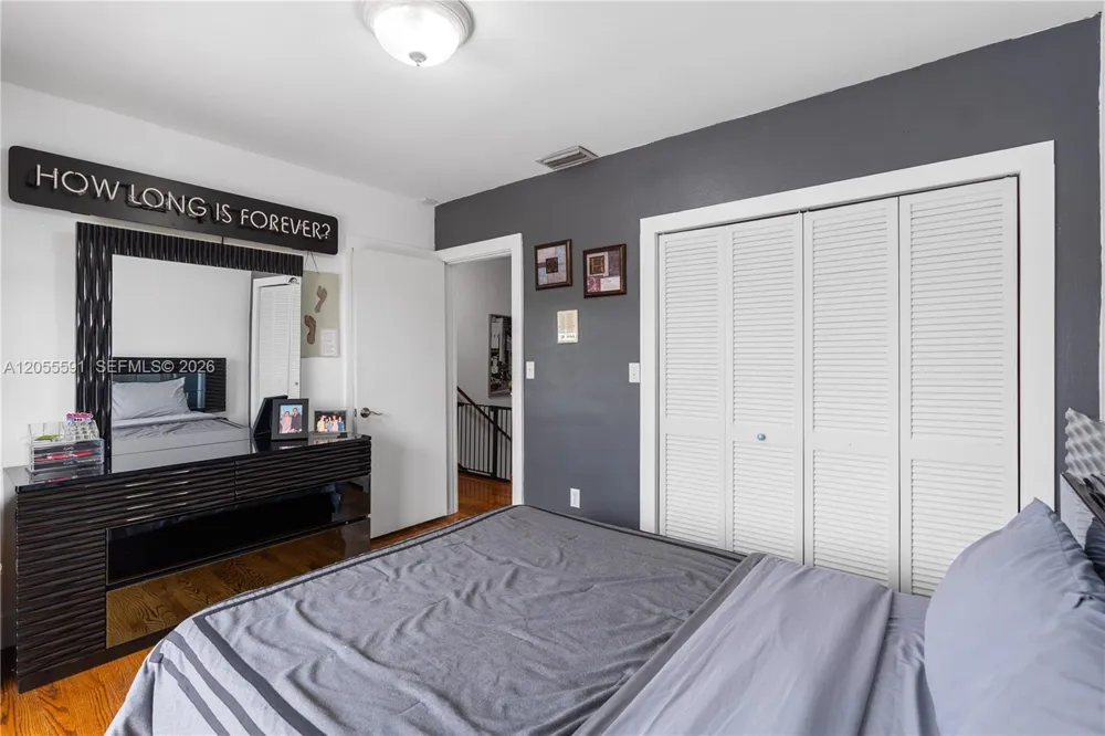 7282 Jacaranda Ln Miami Lakes, FL 33014