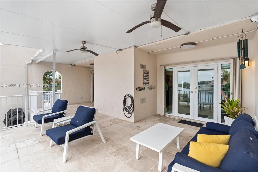 7282 Jacaranda Ln Miami Lakes, FL 33014