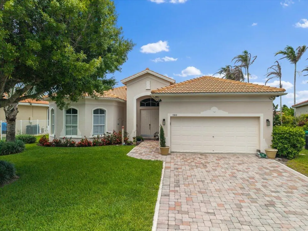 5910 Nicole Lane Fort Pierce, FL 34951