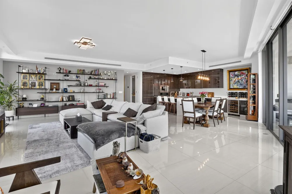 3250 NE 188th Street #201 Aventura, FL 33180