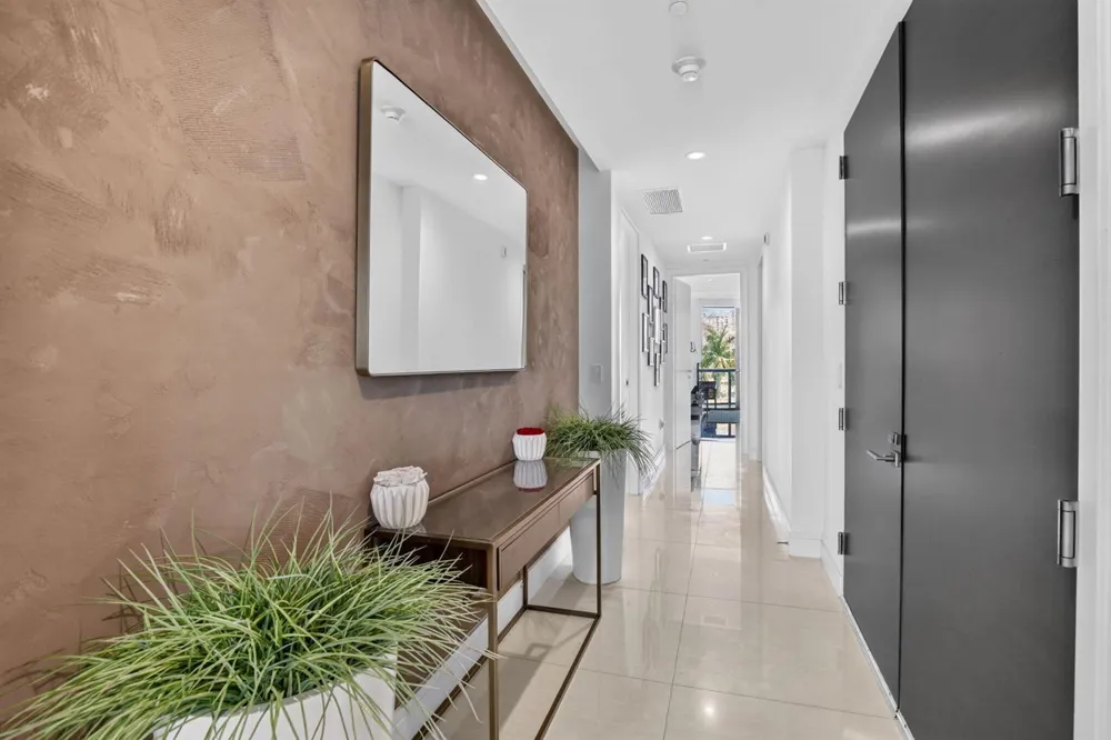 3250 NE 188th Street #201 Aventura, FL 33180
