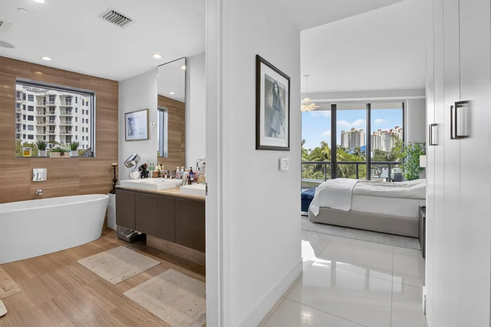 3250 NE 188th Street #201 Aventura, FL 33180