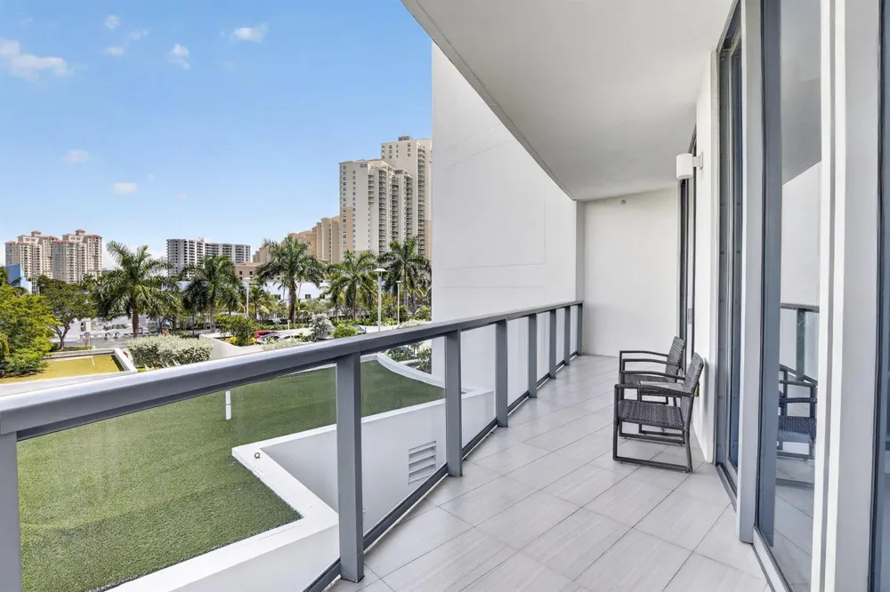 3250 NE 188th Street #201 Aventura, FL 33180