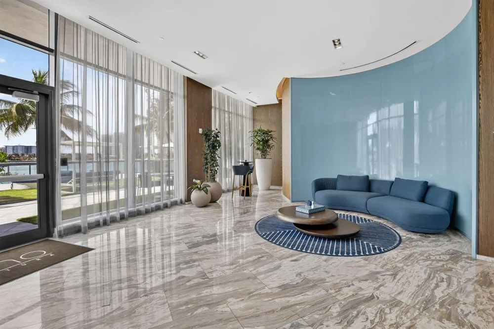 3250 NE 188th Street #201 Aventura, FL 33180