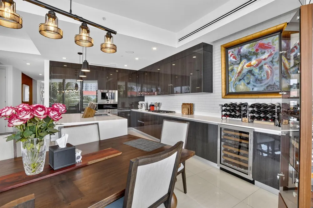 3250 NE 188th Street #201 Aventura, FL 33180