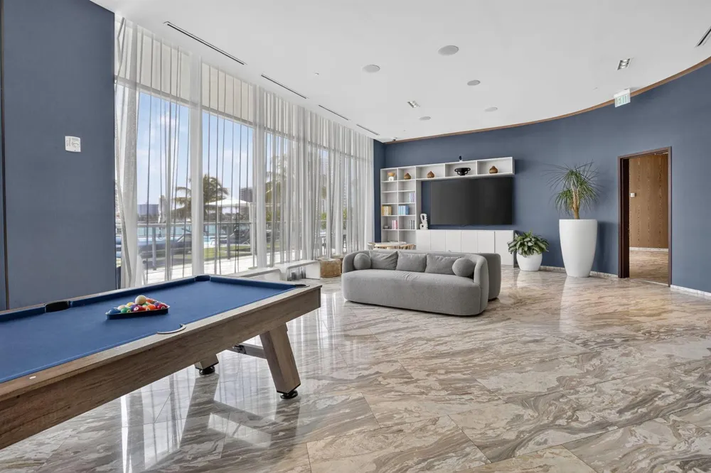 3250 NE 188th Street #201 Aventura, FL 33180