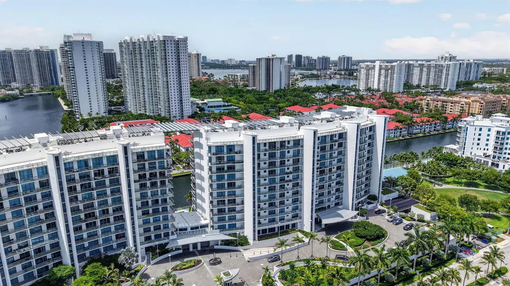 3250 NE 188th Street #201 Aventura, FL 33180